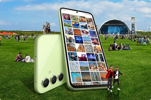 cz-feature-hold-on-to-your-memories-535735931.jpg
